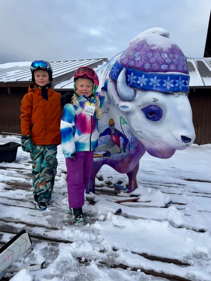 2 Kids by buffalo — Denise Schnider